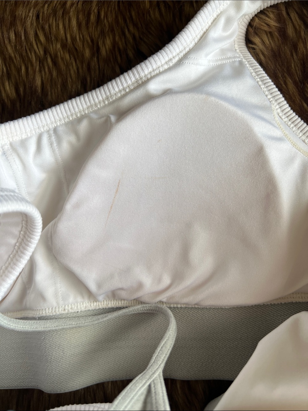 Medium ALO Yoga Light Gray Double-Strap Sports Bra - Picture 7 of 9